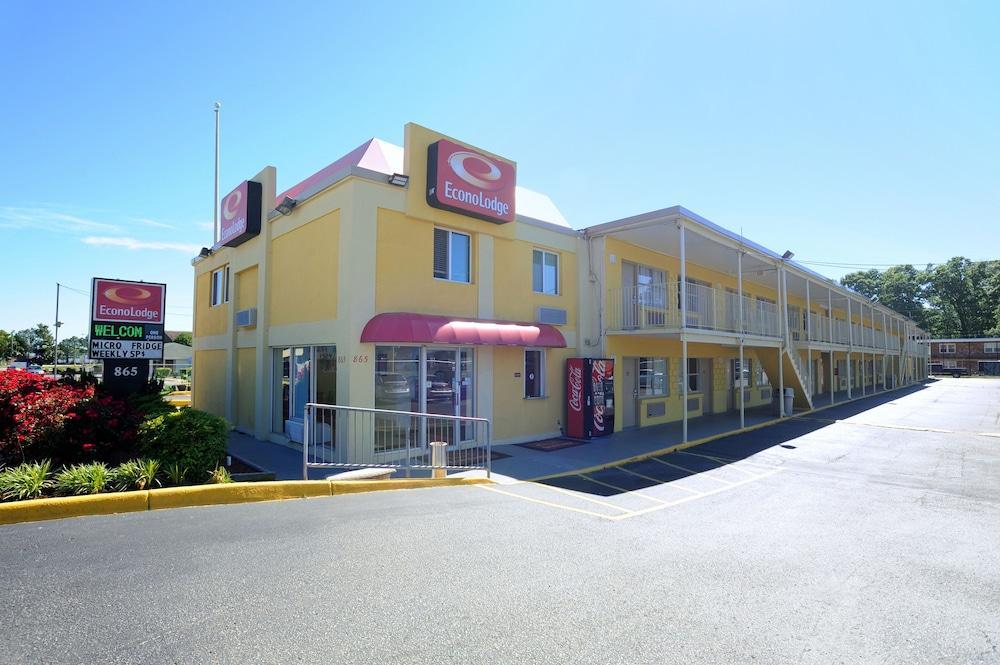 Econo Lodge At Military Circle Norfolk Exterior foto