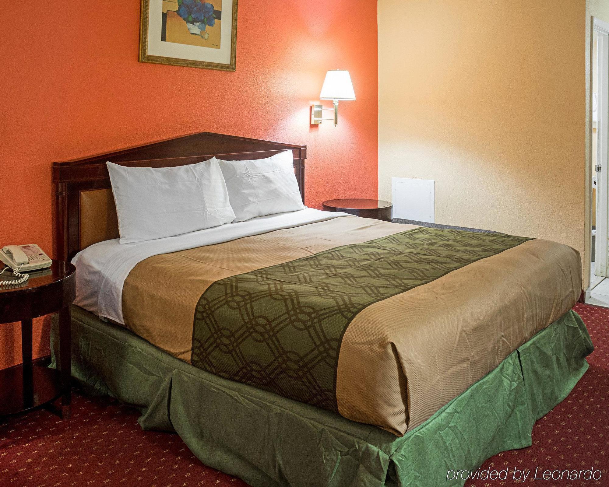 Econo Lodge At Military Circle Norfolk Exterior foto